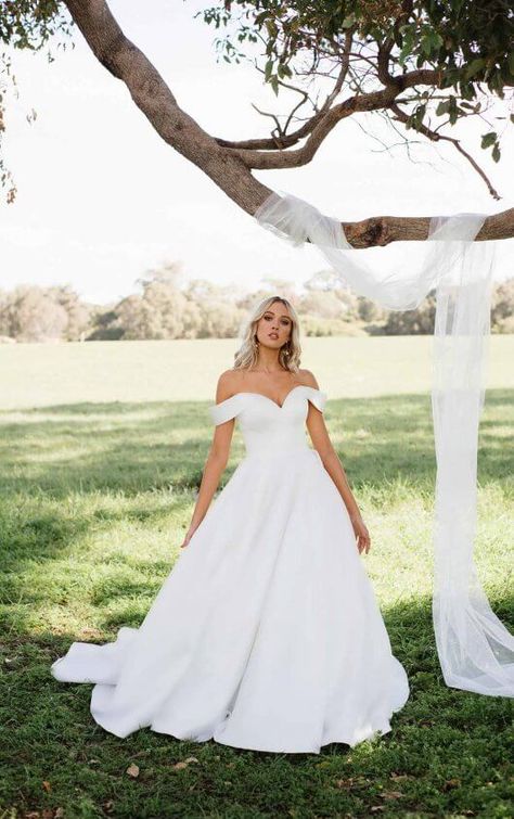 Classic Off Shoulder Wedding Dress, Off The Shoulder Ball Gown Wedding Dress, Classic Wedding Gown, Bridal Shops, Essense Of Australia, Kleinfeld Bridal, Australia Wedding, Cute Wedding Dress, Bridal Designs