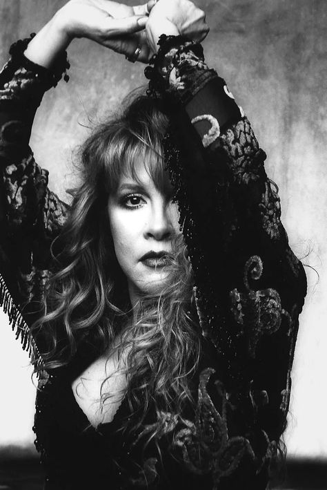 Buckingham Nicks, Stevie Nicks Style, Stephanie Lynn, Lindsey Buckingham, Stevie Nicks Fleetwood Mac, Florence Welch, Musica Rock, Witchy Fashion, Justin Timberlake