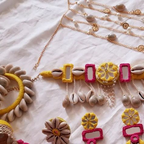 Haldi Jewellery, Mirror Earrings, Garba Dress, Mirror Embroidery, Navratri Special, Handmade Fashion Jewelry, Classy Jewelry, Bride Style, Mirror Work