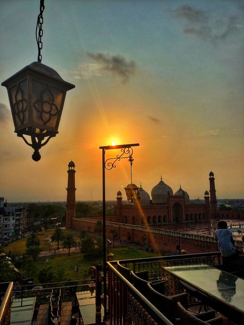 Sunset over the Badshahi mosque Lahore Badshahi Mosque, Pakistan Beauty, Digital Portrait Art, Lahore Pakistan, Digital Portrait, Portrait Art, Pakistan, Collage, Travel