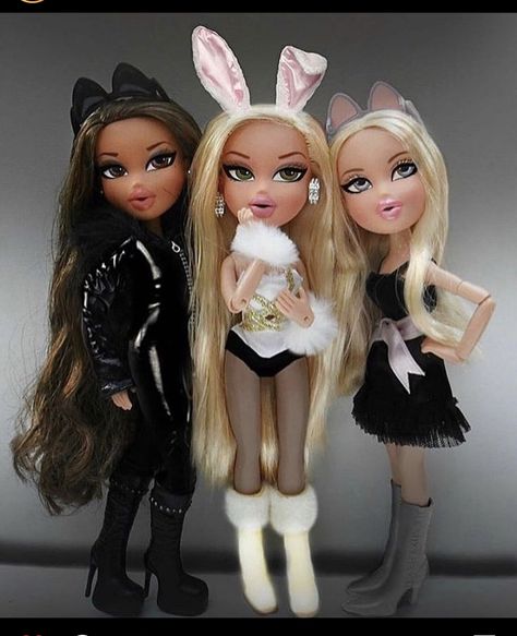 Bratz Doll Makeup, Lilly Pulitzer Outfits, Black Bratz Doll, Bratz Doll Outfits, Brat Doll, Bratz Girls, Barbie Doll Clothing Patterns, Bratz Inspired Outfits, Doll Aesthetic