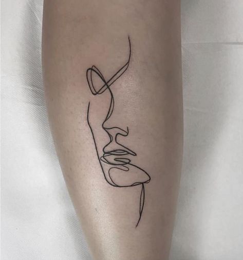 Tattoo Door, Line Drawing Tattoos, Line Art Tattoo, Linework Tattoo, Shape Tattoo, Tattoo Zeichnungen, Inspiration Tattoos, Face Lines, Line Art Tattoos