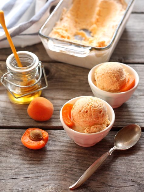 Roasted Apricot and Honey Ice Cream - Completely Delicious Apricot Ice Cream Recipe, Apricot Ice Cream, Apricot Sorbet, Completely Delicious, Honey Ice Cream, Creamed Honey, Ice Cream Machine, Frozen Treats, Ice Cream Recipes