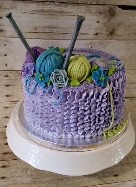 Knitter's Birthday - CakeCentral.com Grandmas Cake, Hanging Cake, Cake Design Tutorial, Christmas Cutout Cookies, Piano Cakes, Crazy Cake, Christmas Cake Recipes, Cakes For Women, Crazy Cakes