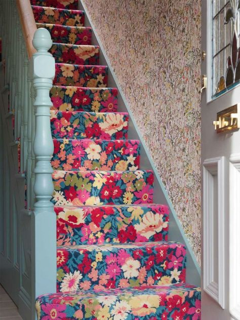 Modern Happy Home interior 5 Edwardian Cottage, Staircase Runner, Floral Carpet, Maximalist Decor, Carpet Stairs, Commercial Interior Design, Carpet Decoration, Staircase Design, Eclectic Home