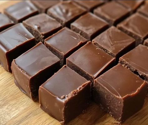 3 Minute Fudge, Pina Colado, Fudge With Condensed Milk, 5 Minute Fudge, Fudge Recipes Chocolate, Fudge Candy, Christmas Fudge, Quick Treats, Bread Starter