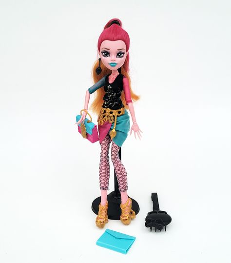 Monster High Doll Scaremester Gigi Grant for Collectors, OOAK Repaints, Playing, Rare Doll, Original Accessories, Near Complete Mattel Rare Monster High Dolls, Monster High Gigi Grant, Gigi Grant, Clawdeen Wolf, Monster High Doll, Monster High Dolls, Original Clothes, Ooak Dolls, Doll Making