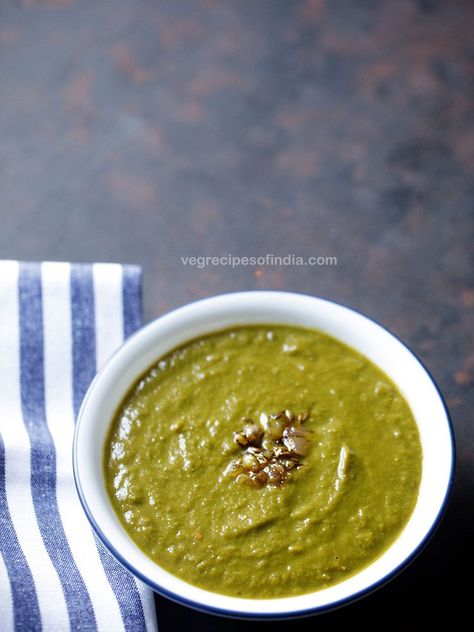 This Chane ka Saag Recipe gives a delicious and slightly sour tasting saag which you can have with makki ki roti or bajra ki roti. Chane ka saag is a winter delicacy and very healthy and nutritious. Veg Curry Recipes, Capsicum Curry Recipe, Chickpea Plant, Vegetable Korma Recipe, North Indian Food, Punjabi Recipes, Paneer Curry Recipes, Methi Recipes, Saag Recipe