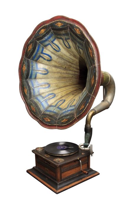 Beautiful phonograph horn. Blithe Spirit, Vintage Record Player, Music Machine, Old Radios, Record Players, Trik Fotografi, Vintage Radio, Retro Home Decor, Record Player