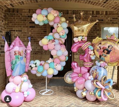 Princess Balloon Decorations, Theme Balloon Decoration, Princess Balloons, Princess Birthday Party Decorations, Cinderella Birthday Party, Disney Princess Birthday Party, Princess Theme Birthday, Princess Theme Birthday Party, Princess Party Decorations