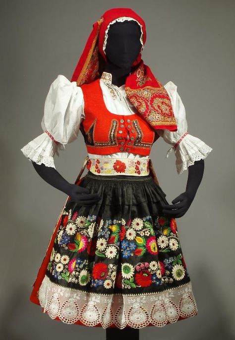 folk costume - Slovakia Czech Clothing, Slavic Clothing, Skirt Apron, Vest Skirt, Folk Dress, Folk Clothing, Embroidered Apron, Folk Design, National Dress