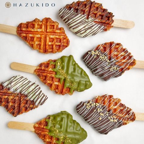 Crossaint Waffles, Croffles Aesthetic, Croffles Flavors, Croffle Aesthetic, Waffle Croissant, Croissant Waffle, Waffle Pops, Waffle Shop, Halloween Breakfast