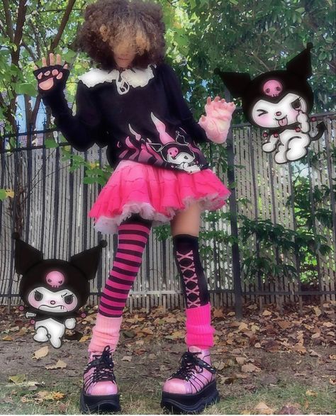 Kuro Kawaii Aesthetic Outfits, Black And Pink Kawaii Outfit, 2020 Alt Fashion, Pastel Goth Harajuku, Kuromi X My Melody, Melody Outfit, Kawaii Goth Outfits, My Melody Outfit, Kawaii Alt