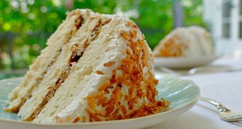 This classic Lane Cake is truly a Southern showstopper, and our easy-to-follow recipe will help you pull it off in style. Lane Cake Recipe, Strawberry Coconut Cake, Southern Lane, Lane Cake, Showstopper Cakes, Classic Southern Recipes, Two Layer Cakes, Famous Recipes, Famous Recipe