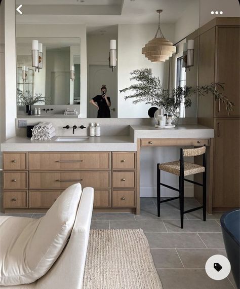 Vanity With Makeup Area, Mindy Gayer Design, Houses Exterior, Dirty Kitchen, Lake Houses, Limestone Flooring, House Deco, Contemporary Coastal, Bathroom Suite