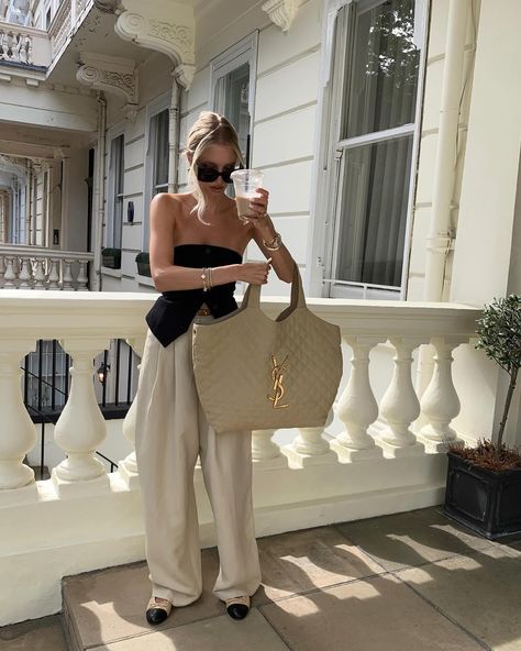 Leonie Hanne | London days 🍦 | Instagram Chanel Ballerina Flats, Capsule Wardrobe Women, Leonie Hanne, London Summer, Hermes Belt, London City, Outfit Details, Simple Outfits, Outfit Inspirationen