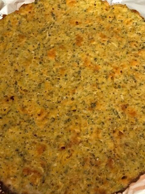 Yellow squash pizza crust ( By HerNeeNee) Recipe Yellow Squash Pizza, Squash Pizza Crust, Healthy Pizza Crust, Squash Pizza, Healthy Pizza, Yellow Squash, Pizza Recipes Dough, Squash Soup, How To Double A Recipe