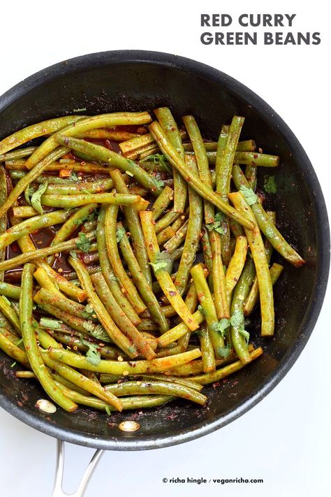 Red Curry Green Beans - Green Beans Stir fry with red curry paste, kaffir lime, sugar and chile. Pad Prik King Vegan Glutenfree Soyfree Recipe | VeganRicha.com Curry Green Beans, Pad Prik King, Green Beans Stir Fry, Green Beans Vegan, Pad Prik, Beans Stir Fry, Stir Fry Green Beans, Thai Pad, Stir Fry Greens