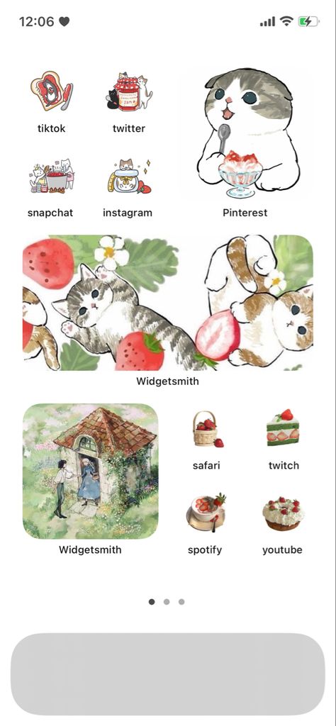 Cat Home Screen Ideas, Strawberry Themed Homescreen, Iphone 7 Aesthetic Homescreen, Chinese Phone Layout, Strawberry Iphone Layout, Cat Iphone Layout, Ios Theme Anime, Strawberry Homescreen Layout, Strawberry Ios Theme