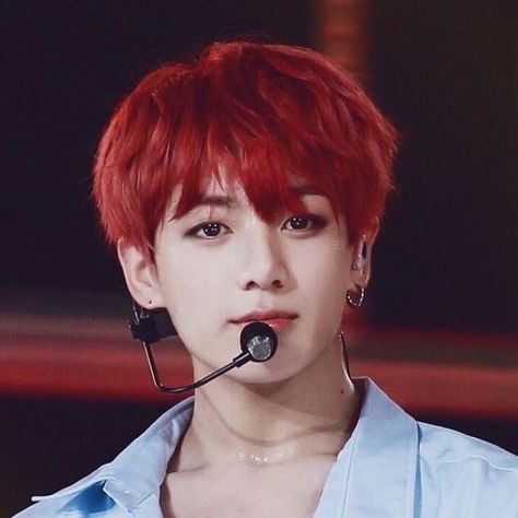 breve recuerdo de jungkook con el pelo rojo :( A no serrrrr que sea mentira Jungkook Oppa, 1 September, Jeon Jeongguk, Jungkook Cute, Jung Kook, Foto Jungkook, Bts Bangtan Boy, Busan, Bts Boys