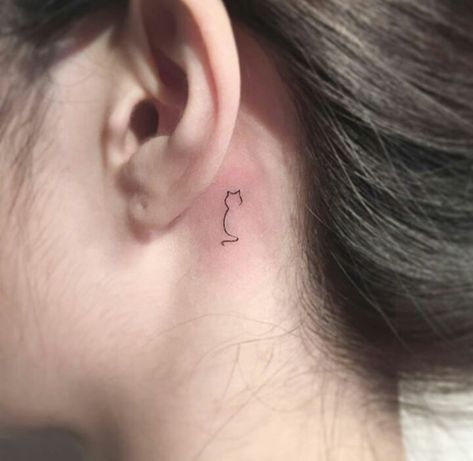 Tattoos For Women Cat, Tiny Cat Tattoo, Tattoos Behind Ear, Small Animal Tattoos, Behind Ear Tattoos, Tattoo Behind Ear, Tiny Tattoos For Women, Lady Bug Tattoo, Z Tattoo