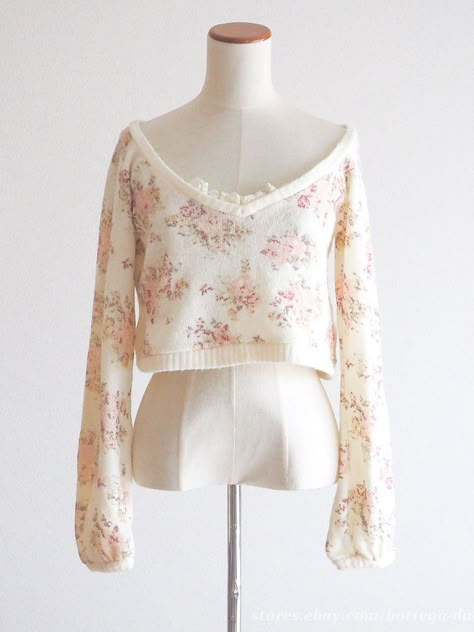 liz lisa off-shoulder floral print jumper Pastel Clothes, قلادات متدلية, Hime Gyaru, Japanese Clothing, Daily Clothes, Dream Closets, Liz Lisa, Winter Tops, Clothing Brands