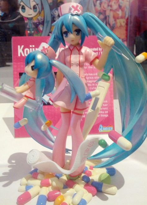 Figure, hatsune miku, and kawaii image Piskel Art, Figure Reference, Photographie Portrait Inspiration, Anime Figurines, Kawaii Room, Figure Poses, Anime Dolls, Pics Art, Anime Inspired