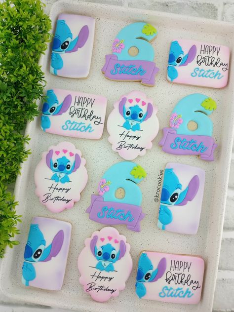 Lilo And Stitch Cookies Royal Icing, Stitch Cookies Royal Icing, Lilo And Stitch Sugar Cookies, Stitch Cookies Decorated, Stitch Sugar Cookies, Stitch Cookies, Lilo And Stitch Cake, Stitch Party, 7th Birthday Party Ideas