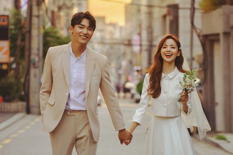 KOREAN WEDDING A-008 LUMIERE STUDIO : korea wedding pledge Engagement Photography Outfits, Wedding Korean, Wedding Korea, Korea Wedding, Korean Wedding Photography, Wedding Photo Studio, Foto Wedding, Wedding Portrait Poses, Wedding Photoshoot Props