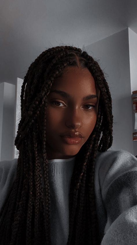 Woman Face Claim, Curled Hair, Black Femininity, Beautiful Braids, African Girl, Aesthetic People, Plaits, Brown Skin, India Beauty