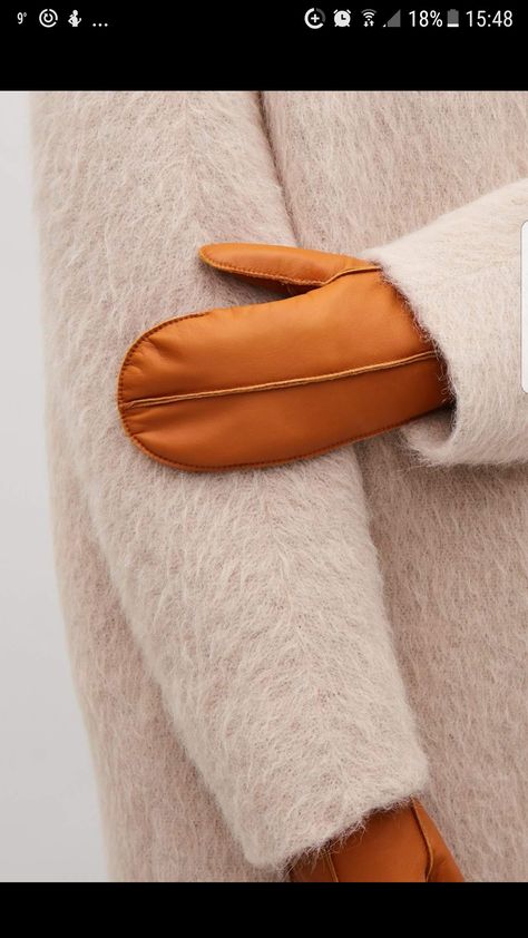 Puffer Accessories, Leather Mittens, Sunday Clothes, Mens Leather Accessories, Wool Mittens, 3d Fashion, Knit Mittens, Classy Casual, Macadamia