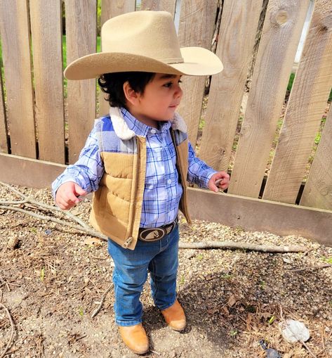 Toddler Boy Cowboy Boots Outfit, Toddler Western Outfit Boy, Kids Cowboy Outfit, Western Baby Clothes, Country Baby Boy, Mexican Babies, Trendy Baby Boy Clothes, Boys Christmas Outfits, Farm Clothes