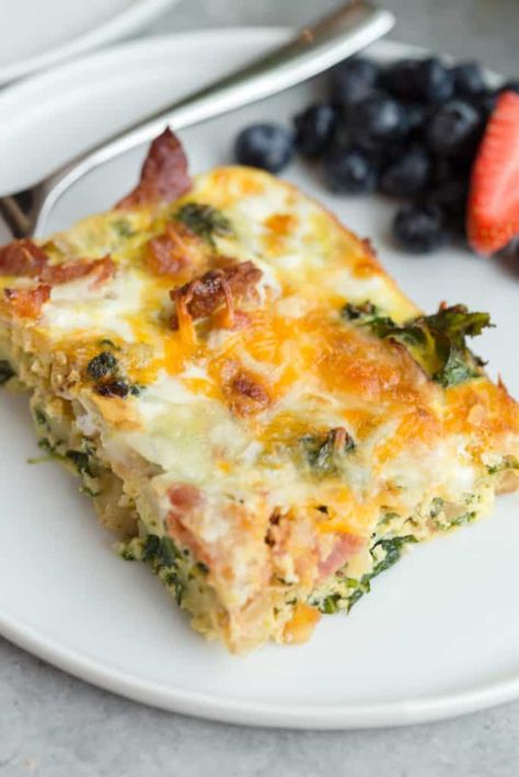 Kale Breakfast Casserole, Potato Recipes Casserole, Egg Casserole Recipes Healthy, Potato Egg Bake, Kale Breakfast, Good Sweet Potato Recipe, Ham Breakfast Casserole, Bacon Kale, Ham Breakfast