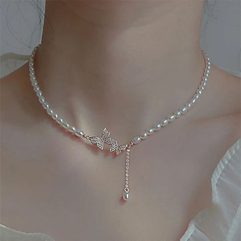 Pearl Chrome, Necklace For Wedding, Fancy Jewelry Necklace, Pearl Strands Necklace, Pearl Necklace Designs, Cheap Necklaces, Pearl Chain Necklace, Bead Charms Diy, Classic Necklace