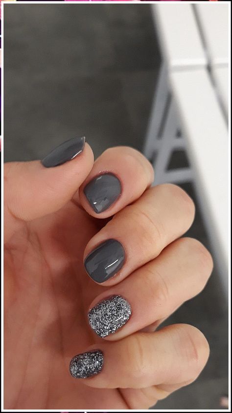 Get creative with your winter nails using these short nail ideas. Grey Gel Nails, Winter Nails Gel, Dip Nail Colors, January Nails, Dip Nails, Painted Nails, Gray Nails, Short Acrylic, Cute Gel Nails