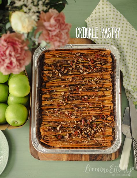 The AMAZING Crinkle Tik Tok Pastry Cake! Crinkle Dessert, Crinkle Cake, Crinkles Recipe, Trending Desserts, Filo Pastry Recipes, Phyllo Dough Recipes, Nigella Lawson Recipes, Puff Pastry Desserts, Baklava Recipe