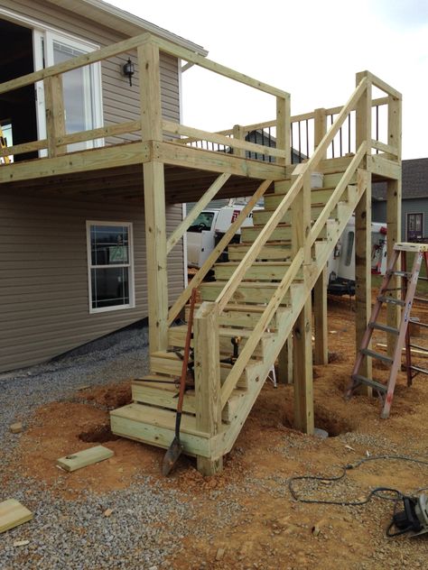 Stairs to our deck 3-10-2016 Deck Staircase, Deck Building Plans, Outside Stairs, Porch Stairs, Deck Steps, Building Stairs, Patio Deck Designs, Deck Designs Backyard, Deck Stairs