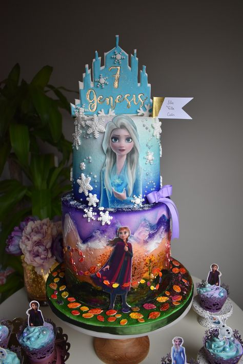 Elsa And Anna Cakes, Frozen 2 Birthday Cake, Frozen 2 Cake, Frozen Birthday Party Cake, Frozen Themed Birthday Cake, Pastel Frozen, Cake Frozen, Frozen Birthday Party Decorations, Elsa Birthday Party