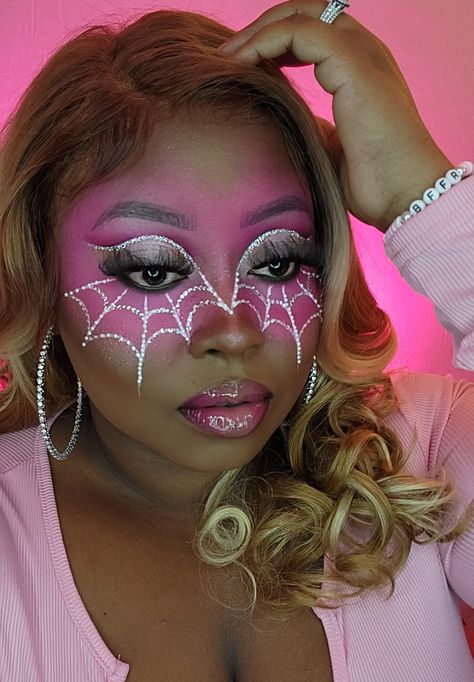 Spider Man Make Up Women, Ghost Spider Makeup, Spider Man Makeup Women, Spiderweb Makeup Halloween, Spider Gwen Makeup, Rhinestone Makeup Halloween, Spider Make Up, Spooktober 2024, October Makeup Looks