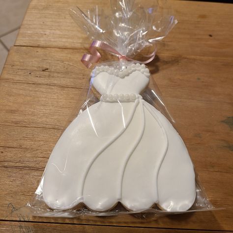 Wedding Dress Cookies Decorated Royal Icing, Wedding Dress Sugar Cookies Decorated, Yes To The Dress Cookies, Wedding Dress Sugar Cookies, Dress Cookies Decorated, Wedding Cookies Decorated, 1 Cookies, Dress Cookies, Wedding Dress Cookies