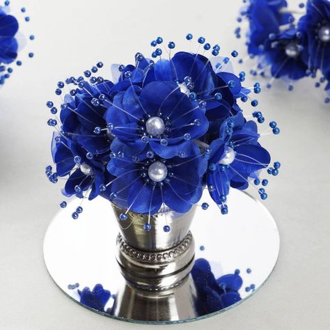 Mini Flowers Diy, Royal Blue Centerpieces, Royal Blue Wedding Decorations, Blue Flower Arrangements, Diy Favors, Blue Wedding Centerpieces, Blue Flower Art, Blue Wedding Decorations, Royal Blue Flowers