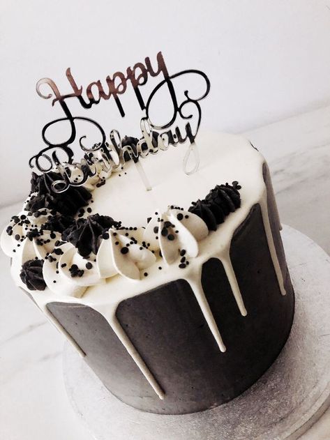 Birthday Cake For Boyfriend, Small Birthday Cakes, Chocolate Cake Designs, Chocolate Drip Cake, Unique Birthday Cakes, Birthday Cake For Him, Homemade Birthday Cakes, Elegant Birthday Cakes, Chocolate Cake Decoration