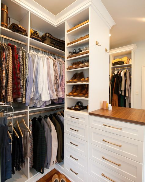 Transform your spare room into the ultimate his and hers custom closet! Whether you need tailored storage for his suits or space for her shoes, our designs blend style and functionality, making it easy to keep everything organized. 100% personalized. 100% you! It all starts with a FREE consultation! Call 888-336-9707 or schedule online at bit.ly/CCConsultRequest Design Credit: @jess_calclosets Visit our Showrooms 📍130 E. Lancaster Ave. Wayne, PA 19087 Mon-Fri 11am-5:30pm and Sat 11am-3pm 📍18... Custom Closet, Spare Room, Free Consultation, Lancaster, Showroom, Closet, Quick Saves, Design