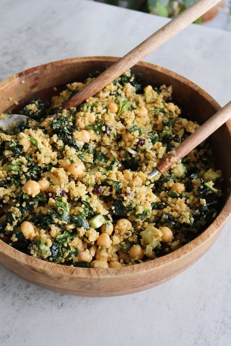 Chickpea Date Quinoa Salad - Something Nutritious Mediterranean Chickpea Quinoa Salad, Quinoa And Bean Salad, Salad Recipes Chickpeas, Quinoa Side Dish Recipes, Quinoa Kale Salad Recipes, Chickpea Quinoa Salad, Flavored Chickpeas, Quinoa Chickpea Salad, Quinoa Veggie Burger