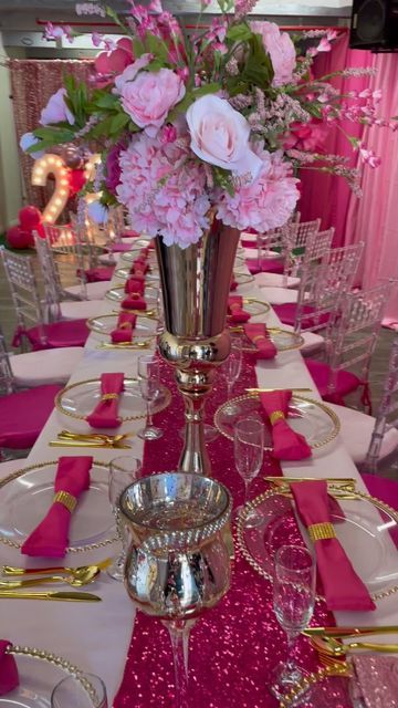 All Pink Dinner Party, Pretty In Pink Birthday Party Decorations, Pink Dinner Table Decor, Birthday Dinner Set Up Ideas, Sweet 16 Table Setup, Sweet 16 Dinner Party Ideas, 50 Shades Of Pink Party Ideas, Birthday Dinner Decorations, Pink Birthday Dinner