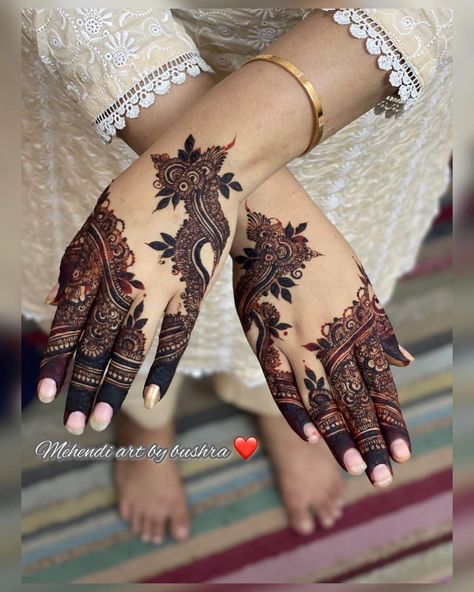 Kashi Mehndi Designs, Mehndi Designs Drawing, New Arabic Mehndi Designs, Kashees Mehndi Design, Kashees Mehndi Designs, Mehndi Designs New, Kashees Mehndi, Aesthetic Mehndi, Henna Tattoo Designs Arm