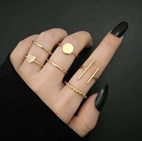 Gold Stacking Knuckle Rings Snake Rings Moon Star Rings Heart Ring Set. Click to shop on Amazon. #ringset #goldrings Street Wedding, Trendy Rings, Heart Rings, Rings Style, Ring Settings Types, Tension Setting, Punk Vintage, Wedding Beach, Rings Jewelry Fashion