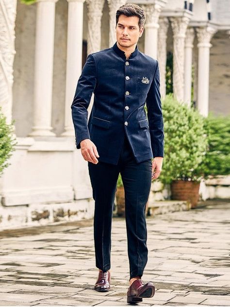 Jodhpuri Suits For Men Latest, Summer Toe Designs, Jodhpuri Suits For Men, Best Wedding Suits, Jodhpuri Suit, Reception Look, Indian Men Fashion, Designer Suits For Men, Groom Looks