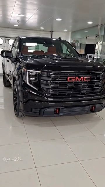 Gmc Sierra Single Cab, Black Gmc Sierra, 2023 Gmc Canyon, 2023 Gmc Sierra, Compact Pickup Trucks, Obs Ford, Svt Lightning, Gmc Sierra Denali, Sierra Denali