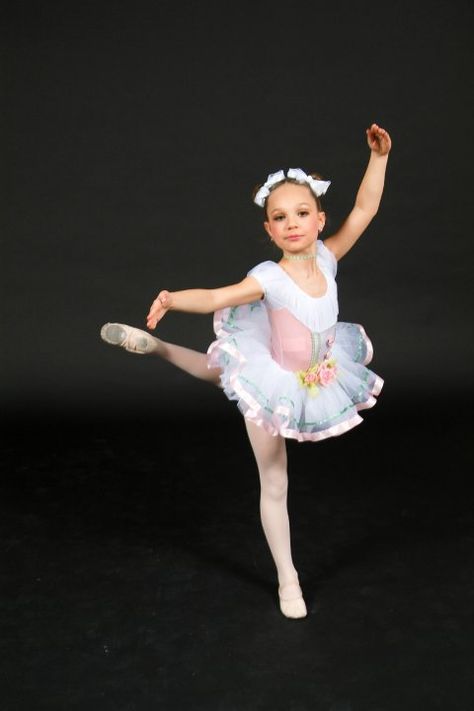 Maddie Ziegler... I wore this costume but not in tutu version.@sarahbowles5 Maddie From Dance Moms, Mom Baby Pictures, Maddie Ziegler Dancing, Dance Moms Rares, Sophia Lucia, Maddie And Mackenzie Ziegler, Dance Moms Costumes, Dance Moms Maddie, Dance Moms Cast